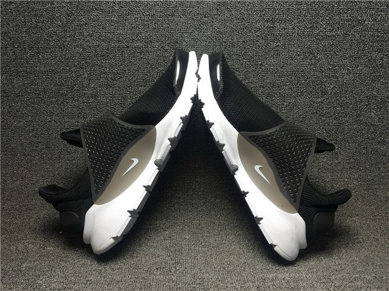 Super Max Perfect Nike Sock Dart  Shoes (98%Authentic)--001